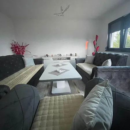 Vikendica Pool And Relax